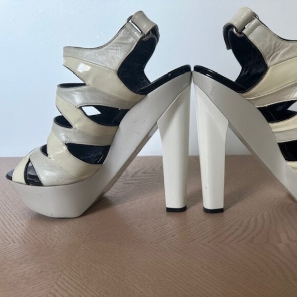 Pierre Hardy Chunky Heel Sandals, Cream, Leather & Patent Leather Size 38 - Picture 5 of 12